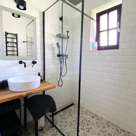 Relax Na Statku U Orlicke Prehrady Apartament *