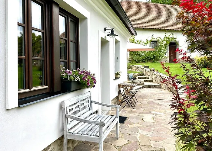 Relax Na Statku U Orlicke Prehrady Apartment *